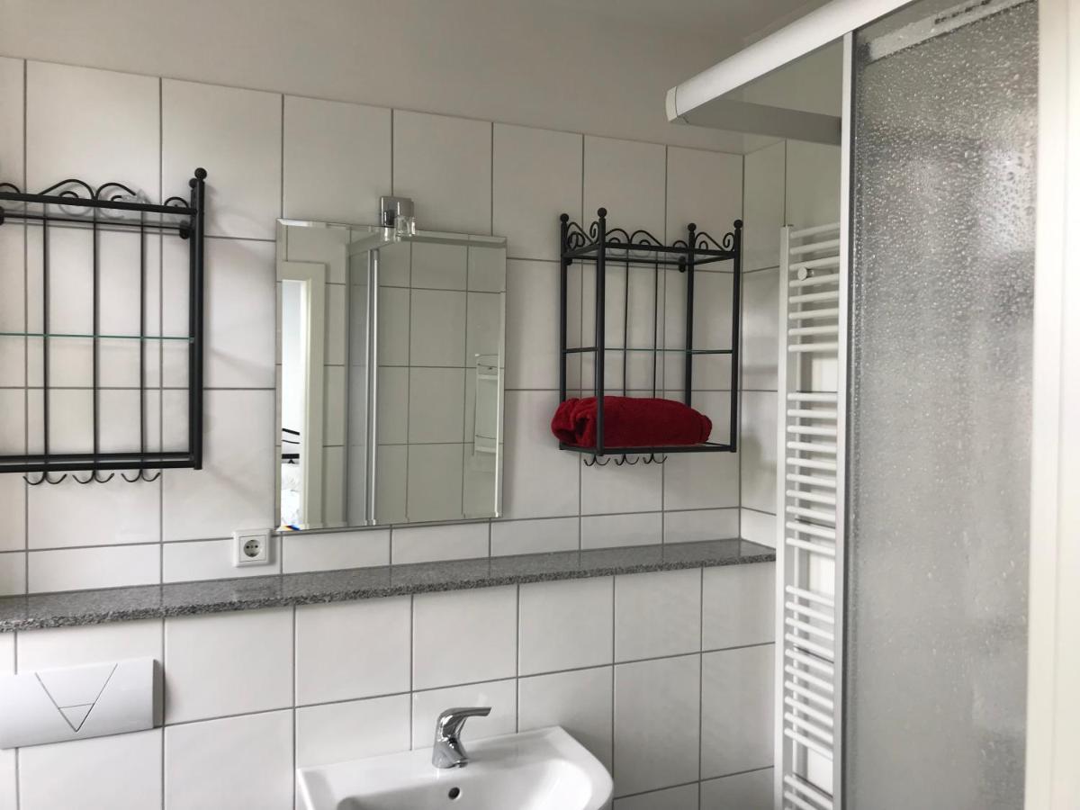Gaestewohnung In Швелм Екстериор снимка